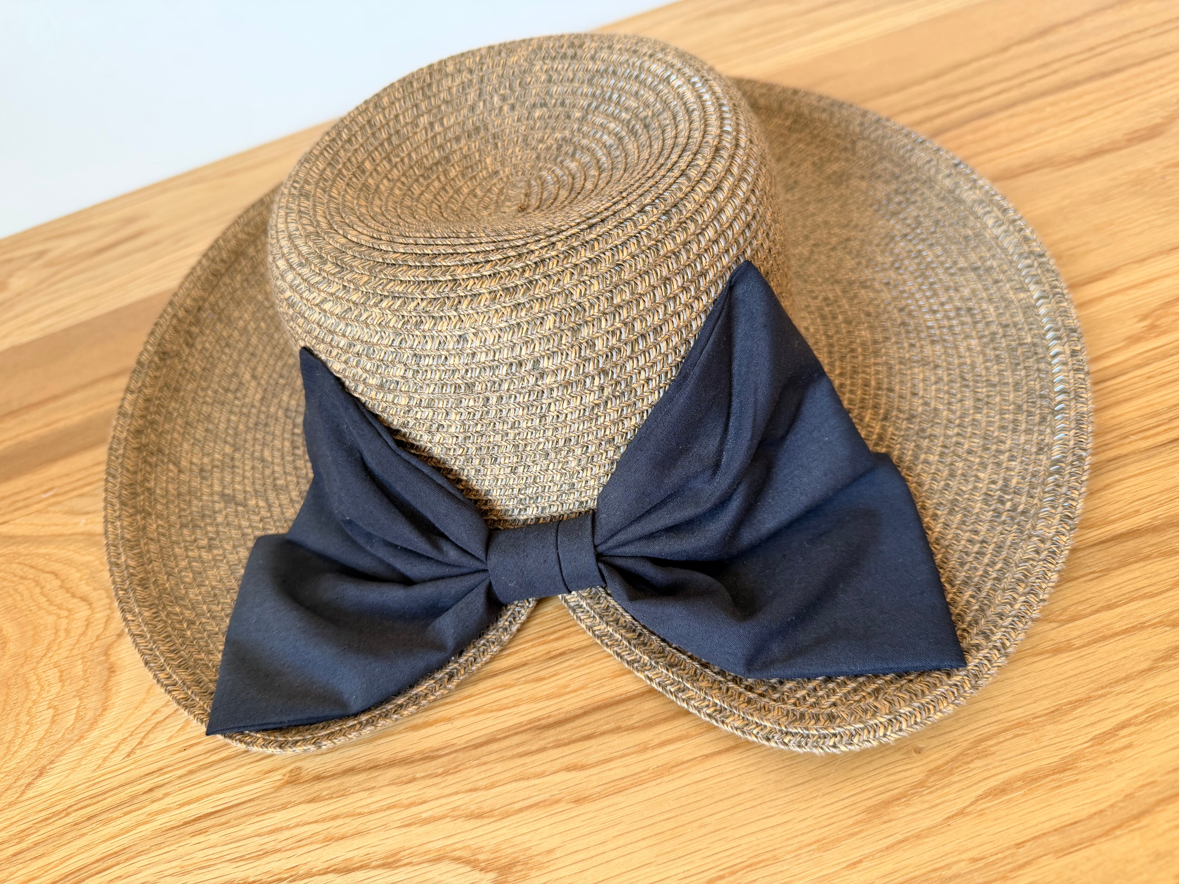 Chapeau en Paille avec Nœud