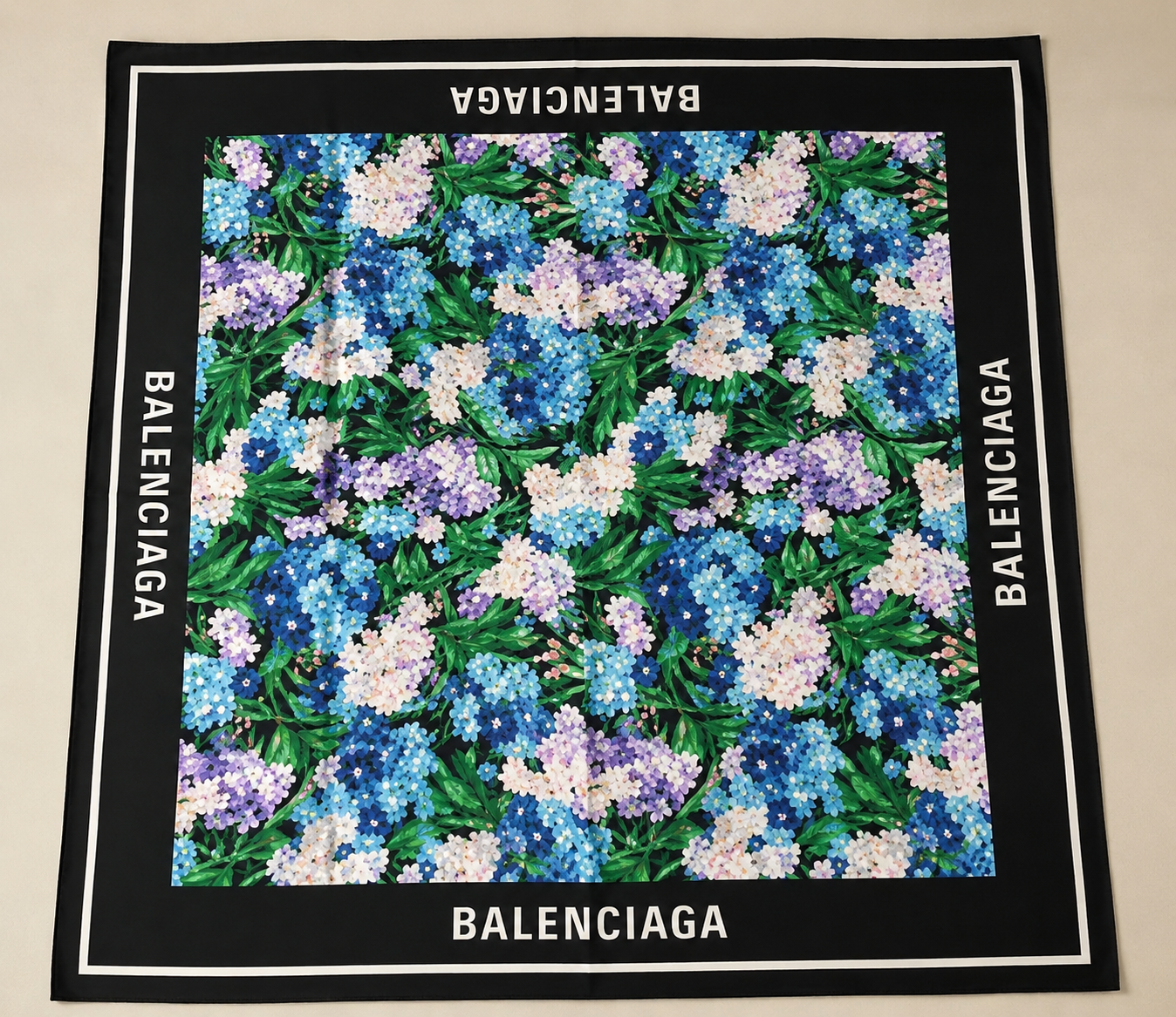 Étole Soie Balenciaga