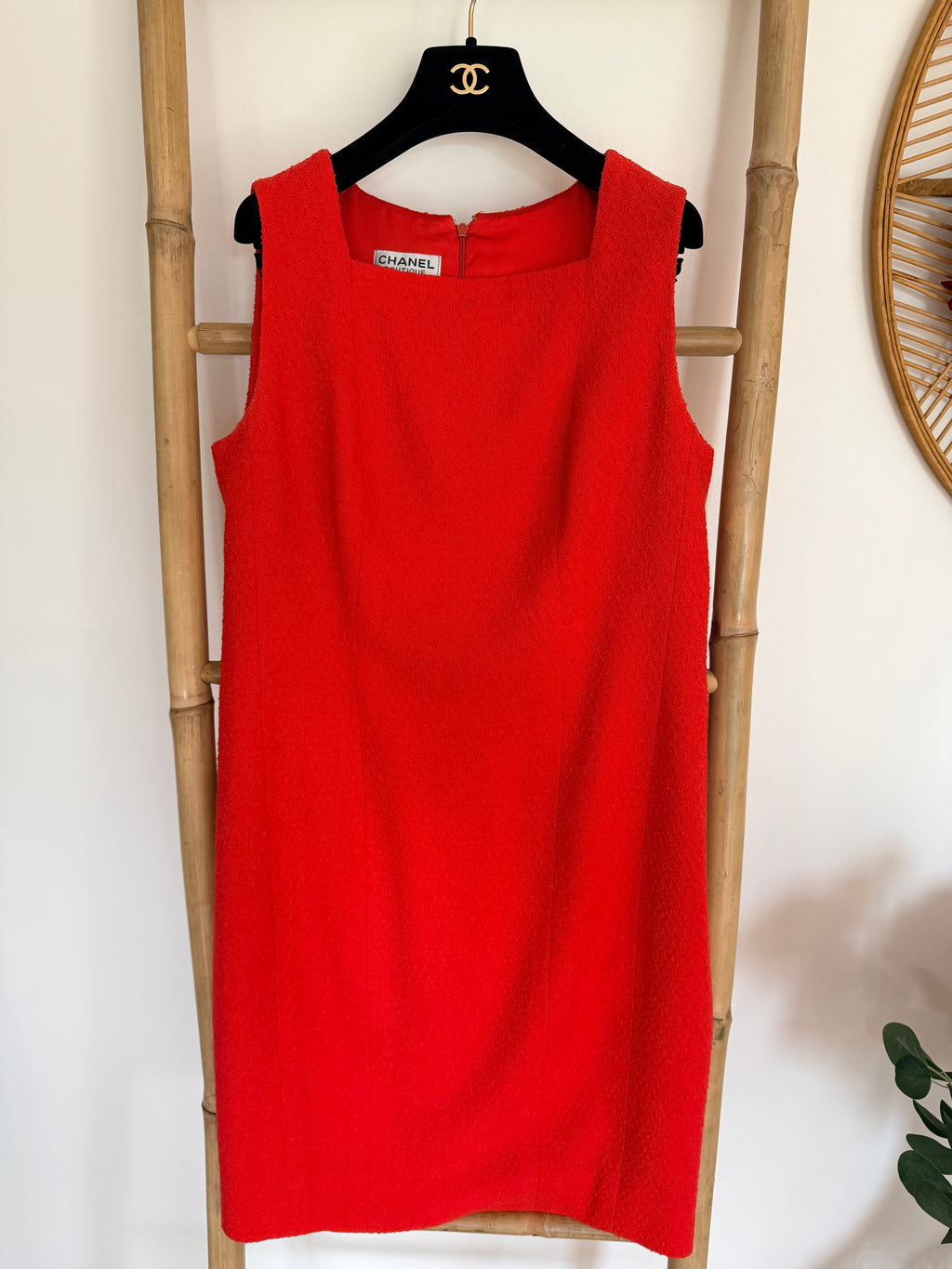 Robe Chanel en tweed rouge