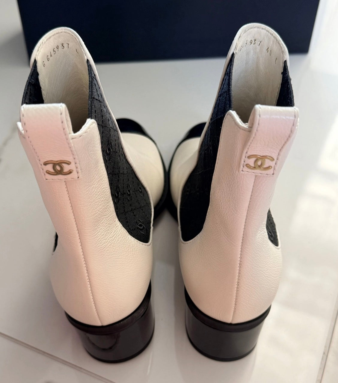 Boots Chanel cuir Full Set