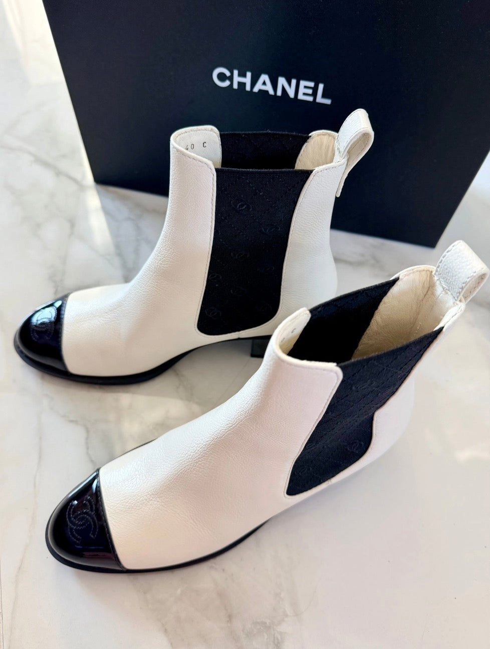 Boots Chanel cuir Full Set