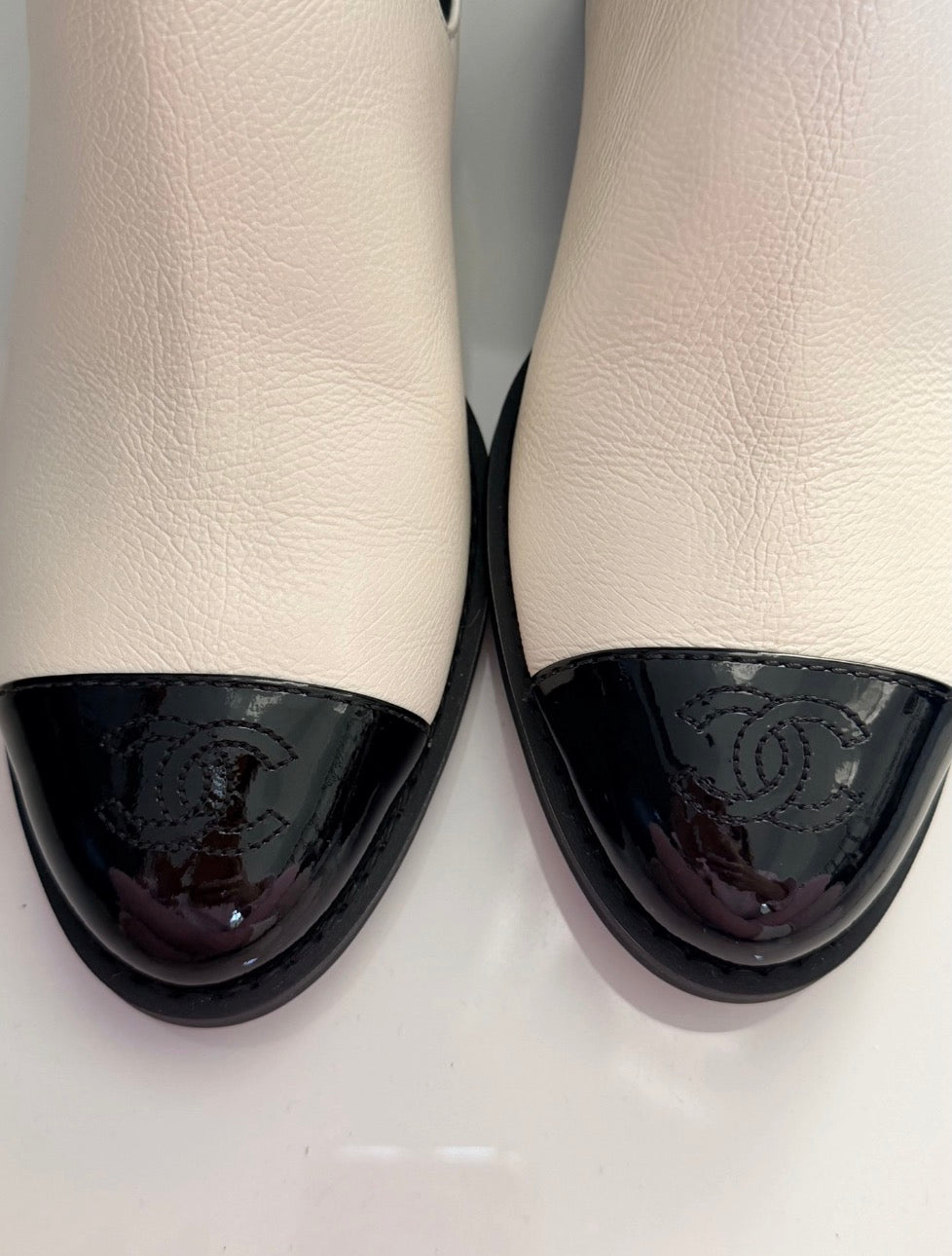 Boots Chanel cuir Full Set