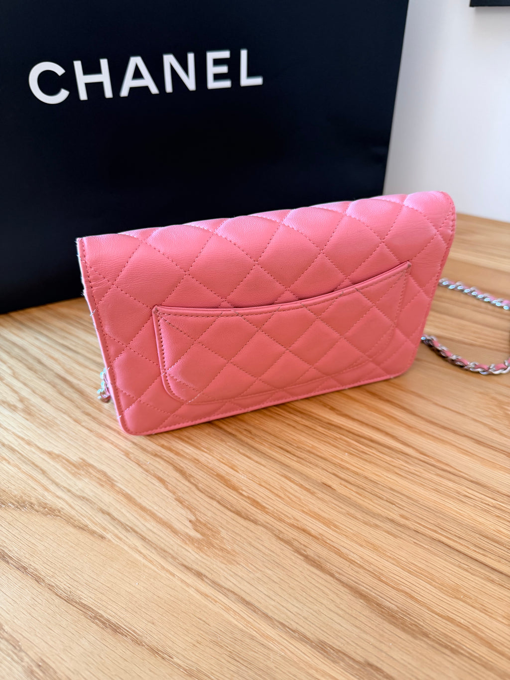 Sac Chanel Wallet on Chain