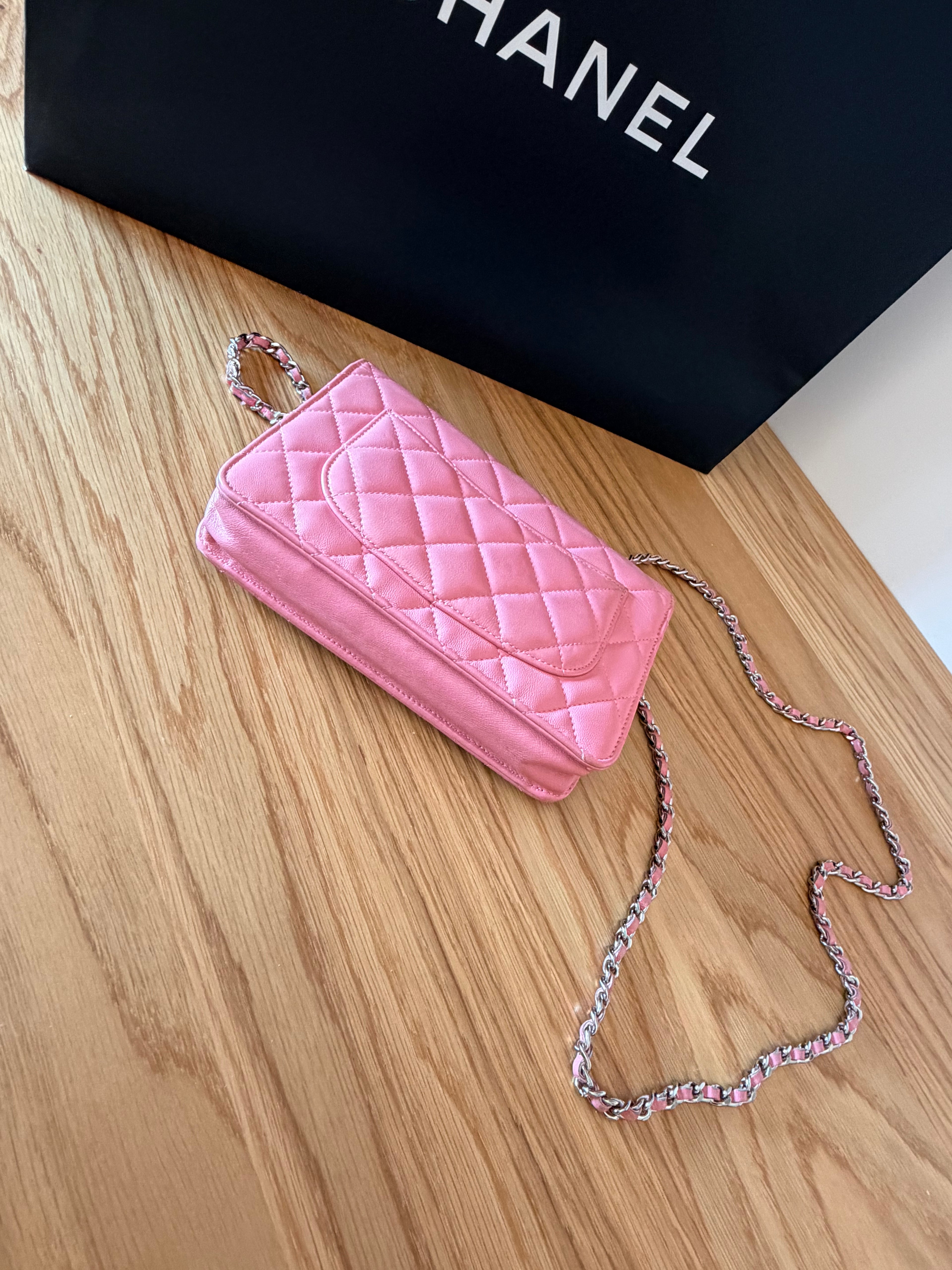 Sac Chanel Wallet on Chain