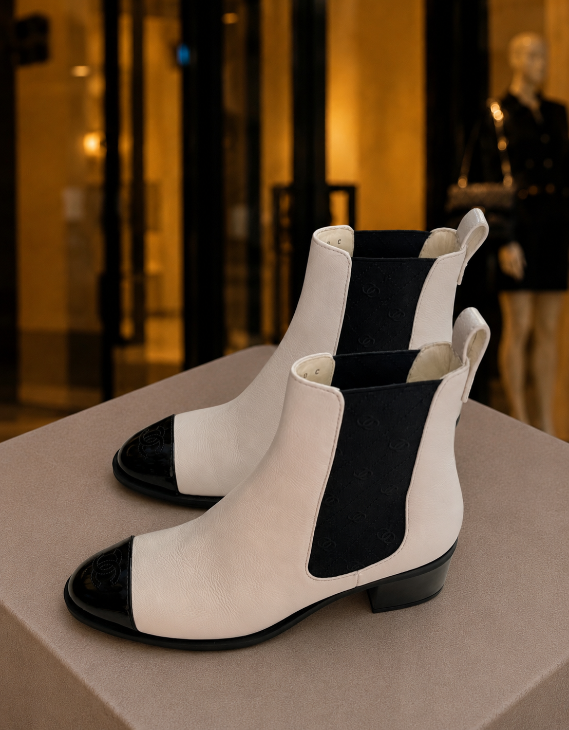 Boots Chanel cuir Full Set
