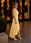 Robe Jaune en Dentelle